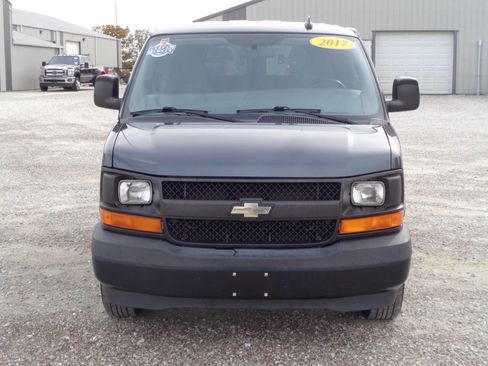 Used 2017 Chevrolet Express 2500 LS image 3