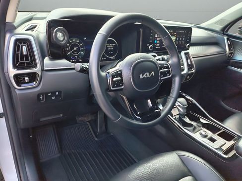 Used 2023 Kia Sorento SX image 18