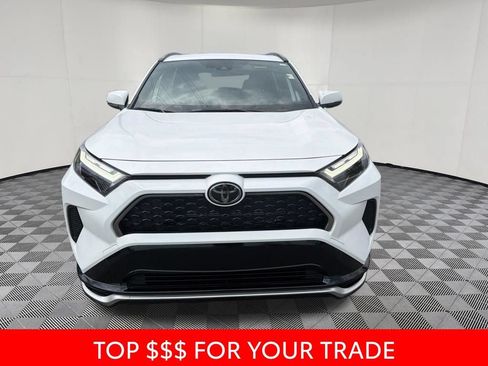 Used 2025 Toyota RAV4 SE AWD/4WD image 2
