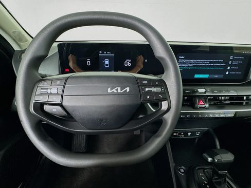Used 2026 Kia K4 FWD image 10