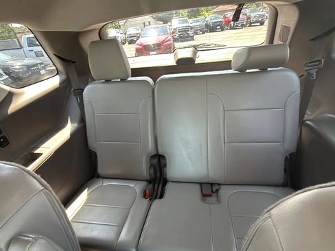 Used 2019 Chevrolet Traverse LT w/ LT Premium Package AWD/4WD image 22
