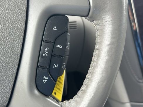 Used 2017 Buick Enclave Convenience image 39