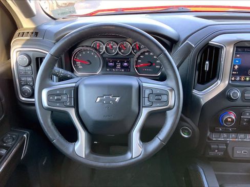 Used 2019 Chevrolet Silverado 1500 LT Trail Boss image 5