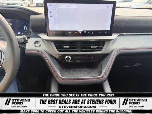 Used 2025 Ford Explorer ST-Line w/ ST-Line Street Pack AWD/4WD image 24