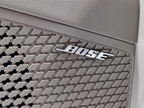 New 2026 Hyundai Elantra Limited image 17