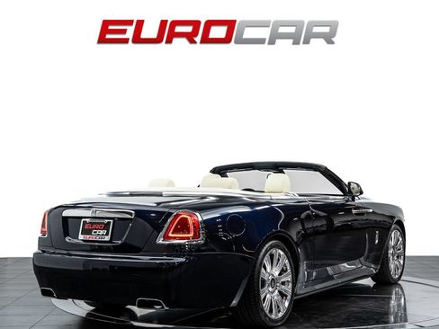 Used 2017 Rolls-Royce Dawn RWD image 6
