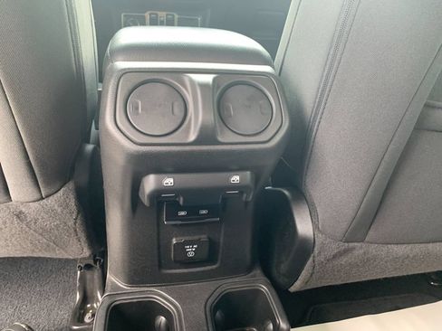 Used 2023 Jeep Gladiator Rubicon w/ Cold Weather Group AWD/4WD image 15