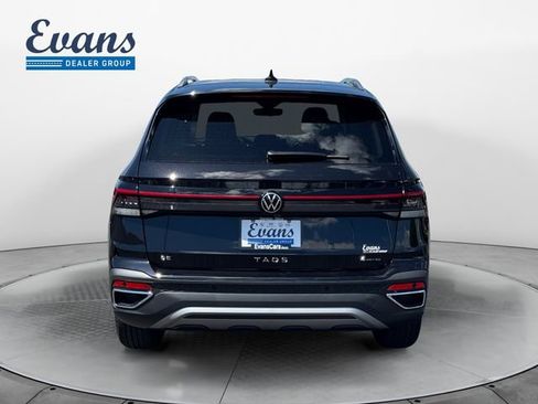 New 2026 Volkswagen Taos SE AWD/4WD image 5