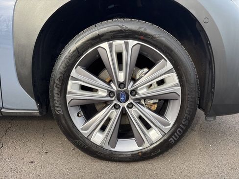 Certified 2023 Subaru Solterra Limited image 9