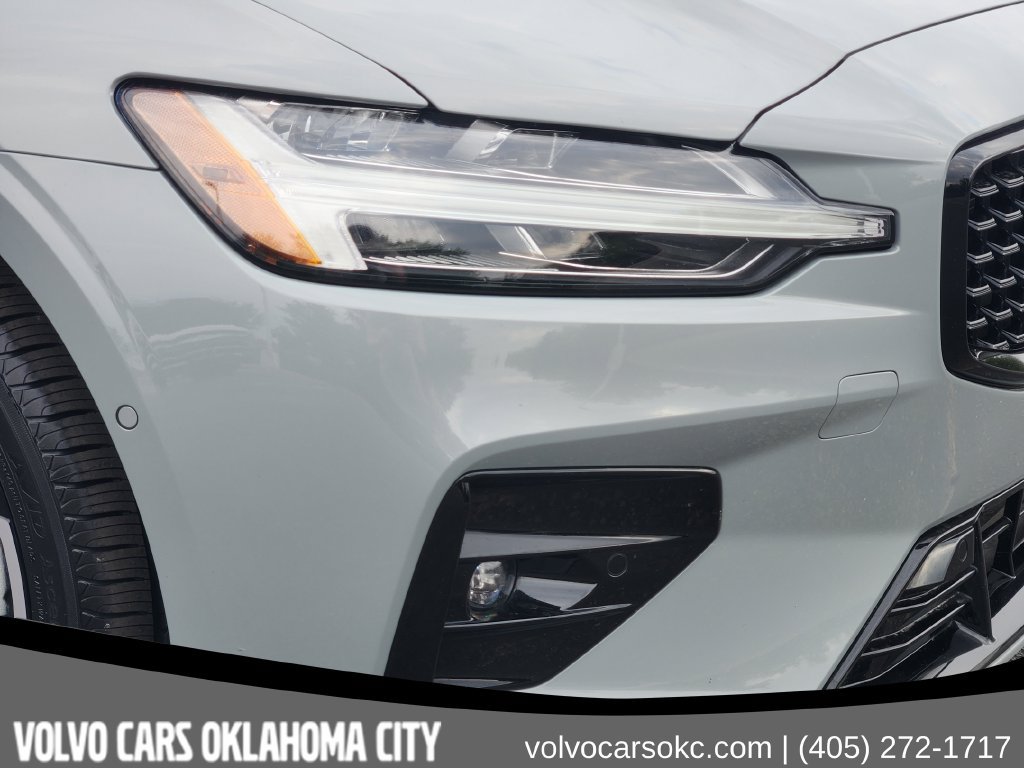 Certified 2024 Volvo S60 B5 Plus AWD/4WD image 7