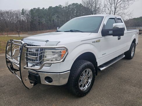 Used 2014 Ford F150 XLT w/ Equipment Group 302A Luxury image 12