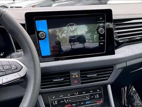 New 2026 Volkswagen Jetta SE image 6