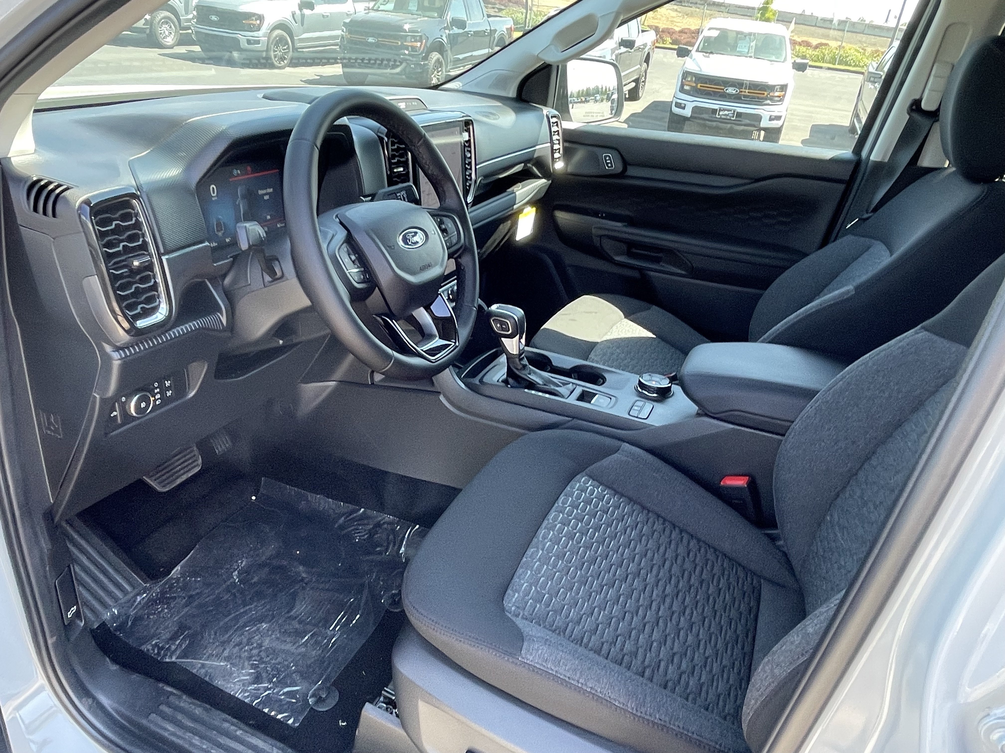 New 2026 Ford Ranger XLT w/ Equipment Group 301A High AWD/4WD image 8