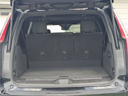 Used 2022 Cadillac Escalade ESV Premium Luxury AWD/4WD image 15