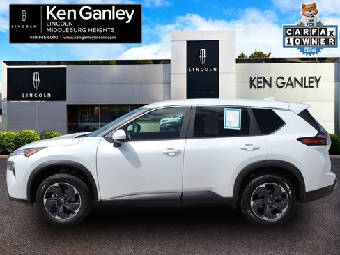 Used 2024 Nissan Rogue SV FWD image 4