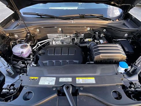 New 2026 Volkswagen Atlas Cross Sport SE image 16