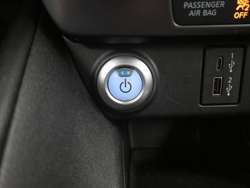 Used 2022 Nissan Leaf S image 23