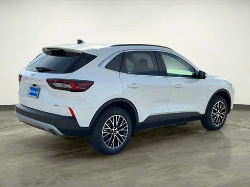 New 2026 Ford Escape SE w/ PHEV Premium Package FWD image 11