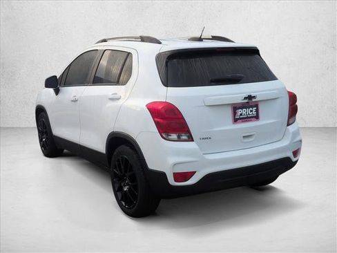 Used 2022 Chevrolet Trax LT w/ Sport Edition image 7