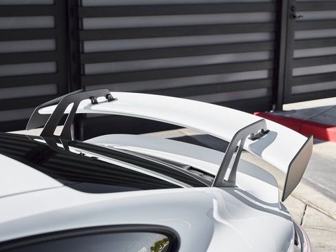 Used 2022 Porsche 911 GT3 image 8