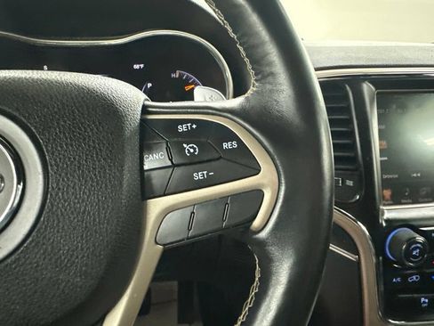 Used 2017 Jeep Grand Cherokee Limited w/ Trailer Tow Group IV AWD/4WD image 36