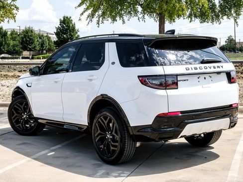 New 2026 Land Rover Discovery Sport Landmark AWD/4WD image 11