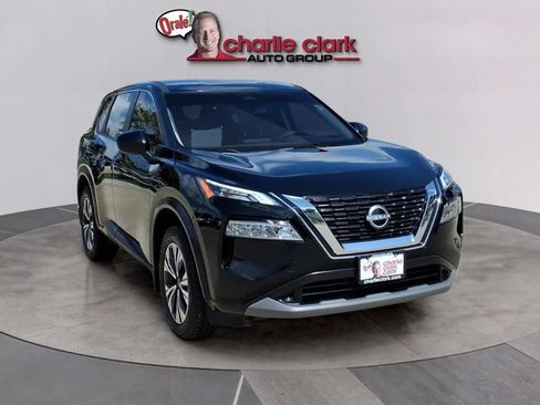 Used 2023 Nissan Rogue SV FWD image 7