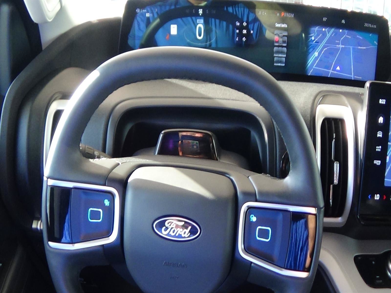 Used 2025 Ford Expedition Active AWD/4WD image 23