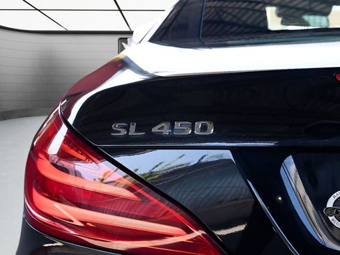Used 2019 Mercedes-Benz SL 450 image 16