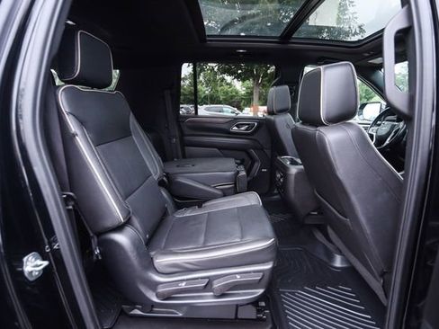 Used 2023 Chevrolet Suburban Premier AWD/4WD image 54