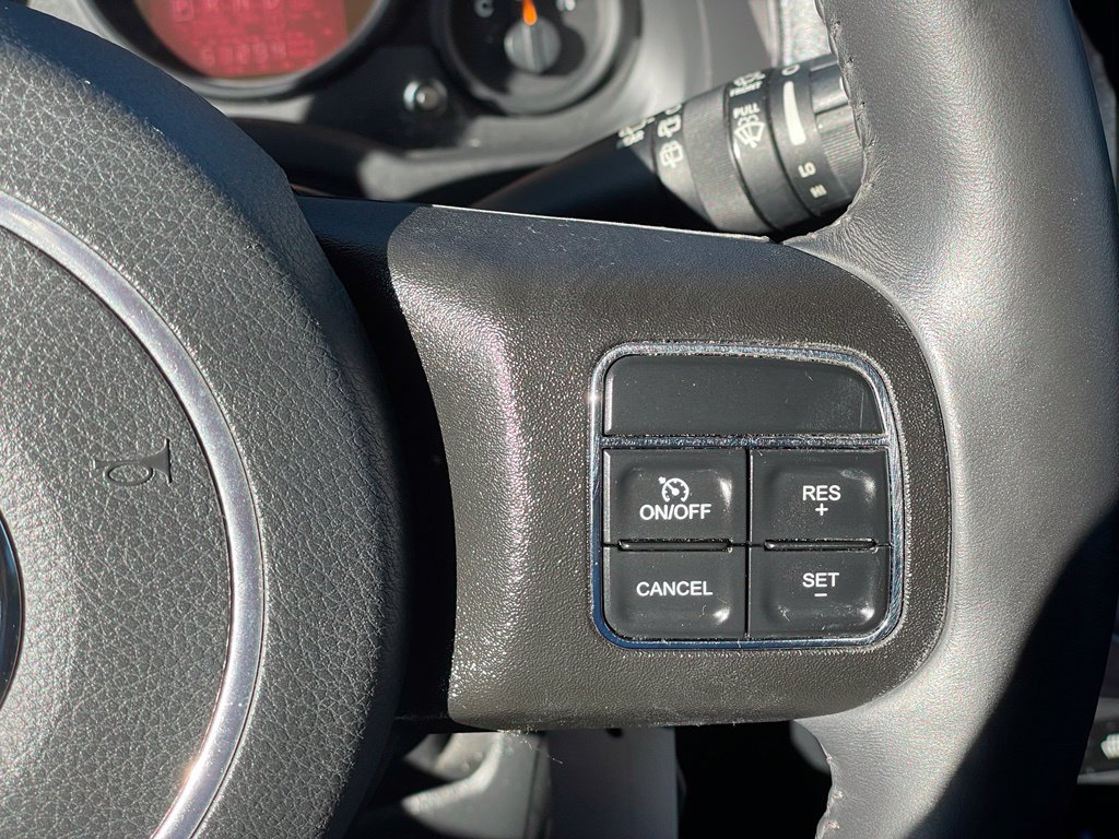 Used 2015 Jeep Patriot High Altitude FWD image 14