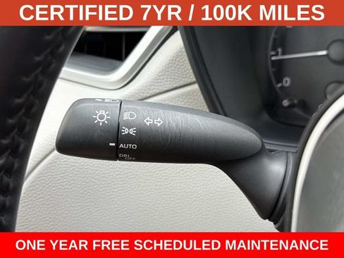 Used 2024 Toyota Corolla Cross LE FWD image 23