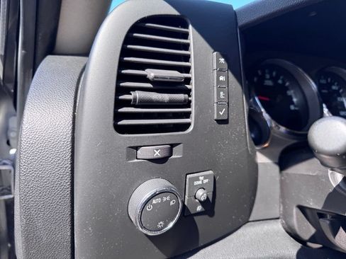 Used 2010 GMC Sierra 1500 SLE w/ Power Pack Plus AWD/4WD image 14