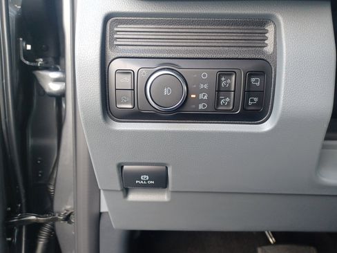 New 2026 Ford F250 XLT w/ XLT Premium Package image 23