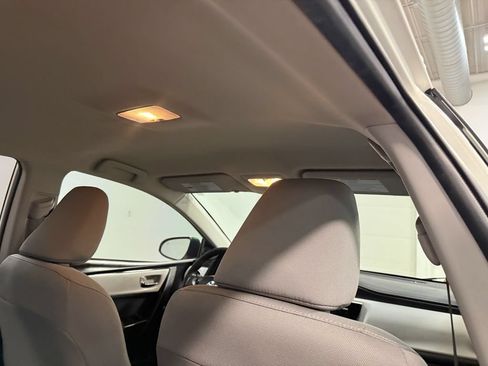 Used 2017 Toyota Corolla L FWD image 17