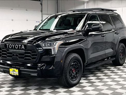 Used 2023 Toyota Sequoia TRD Pro AWD/4WD image 11