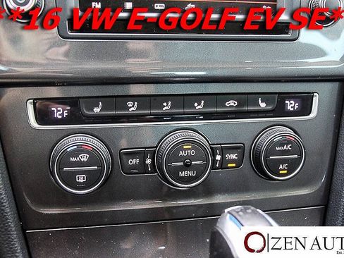 Used 2016 Volkswagen e-Golf SE FWD image 18