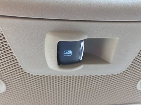 Certified 2019 Ford F150 Lariat w/ Equipment Group 502A Luxury AWD/4WD image 43