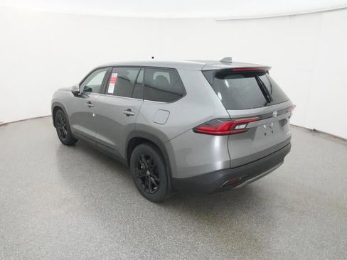 New 2026 Toyota Grand Highlander Limited image 38