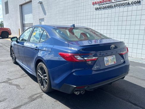 Used 2025 Toyota Camry SE FWD image 6