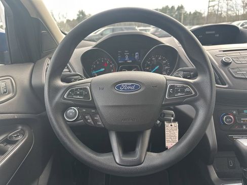 Used 2017 Ford Escape SE w/ SE Cold Weather Package image 16