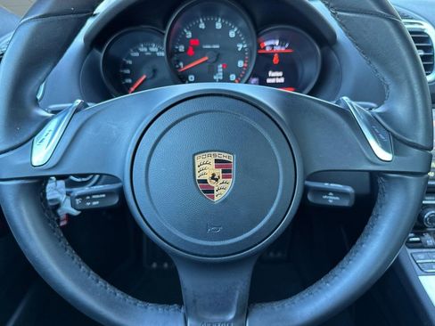 Used 2016 Porsche Cayman image 13