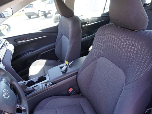 Used 2025 Toyota Camry LE FWD image 21