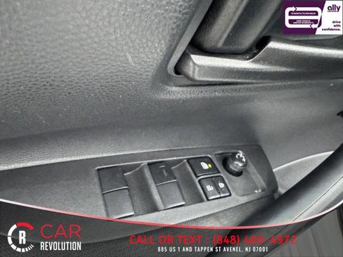Used 2023 Toyota Corolla LE image 31