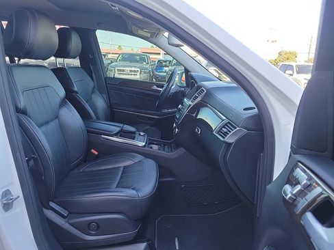 Used 2014 Mercedes-Benz GL 450 4MATIC image 14