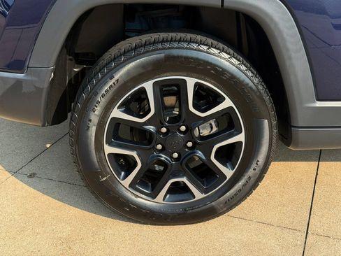 Used 2019 Jeep Compass Trailhawk w/ Safety & Security Group AWD/4WD image 8