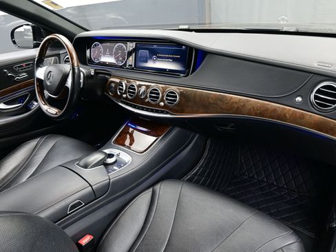 Used 2014 Mercedes-Benz S 550 Sedan image 15