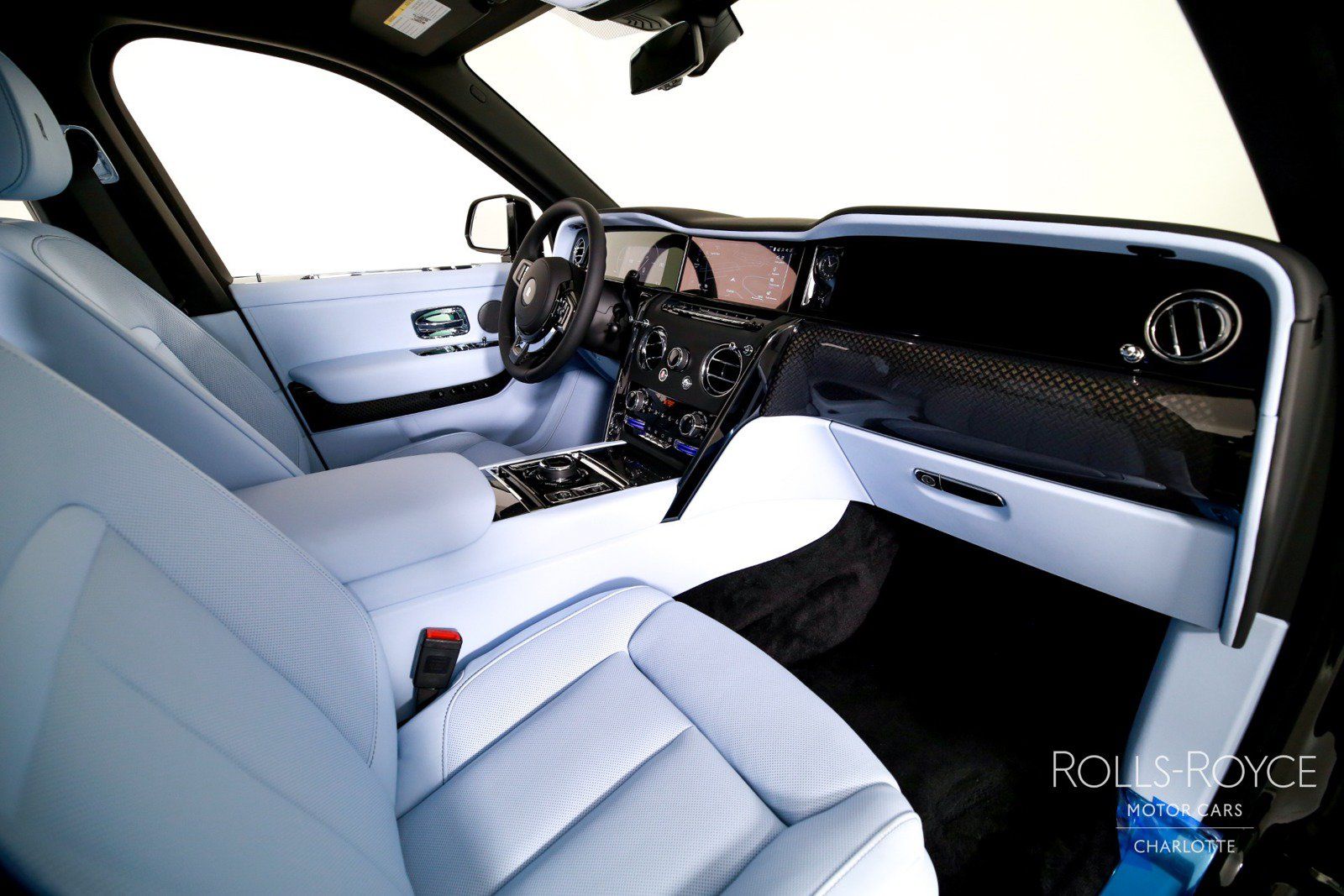 New 2027 Rolls-Royce Cullinan Black Badge AWD/4WD image 37