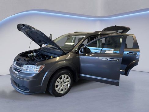 Used 2016 Dodge Journey SE image 10