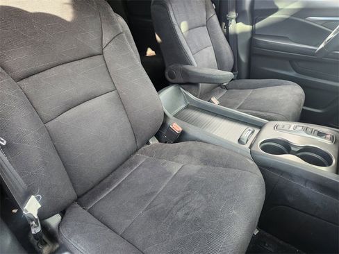 Used 2022 Honda Pilot Sport image 11